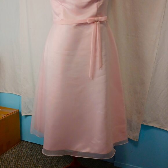 Soft Pink, Below the Knee, formal dress - Picture 2 of 6